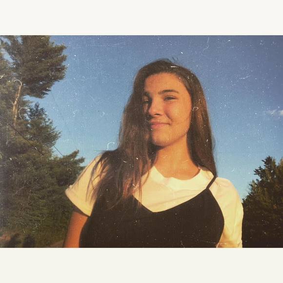 Meet your Posher, Roxanne - Picture 1 of 1